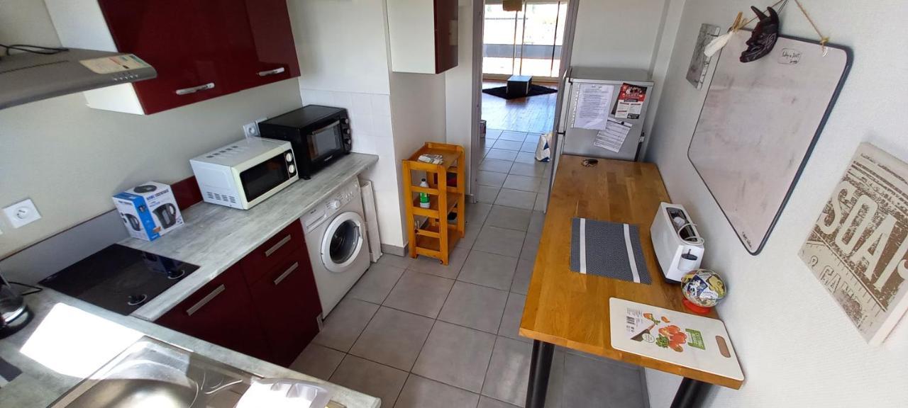 La Dolce Vita -T2 52M2- Dernier Etage- Terrasse-Parking-Wifi Fibre Tarbes Exterior photo